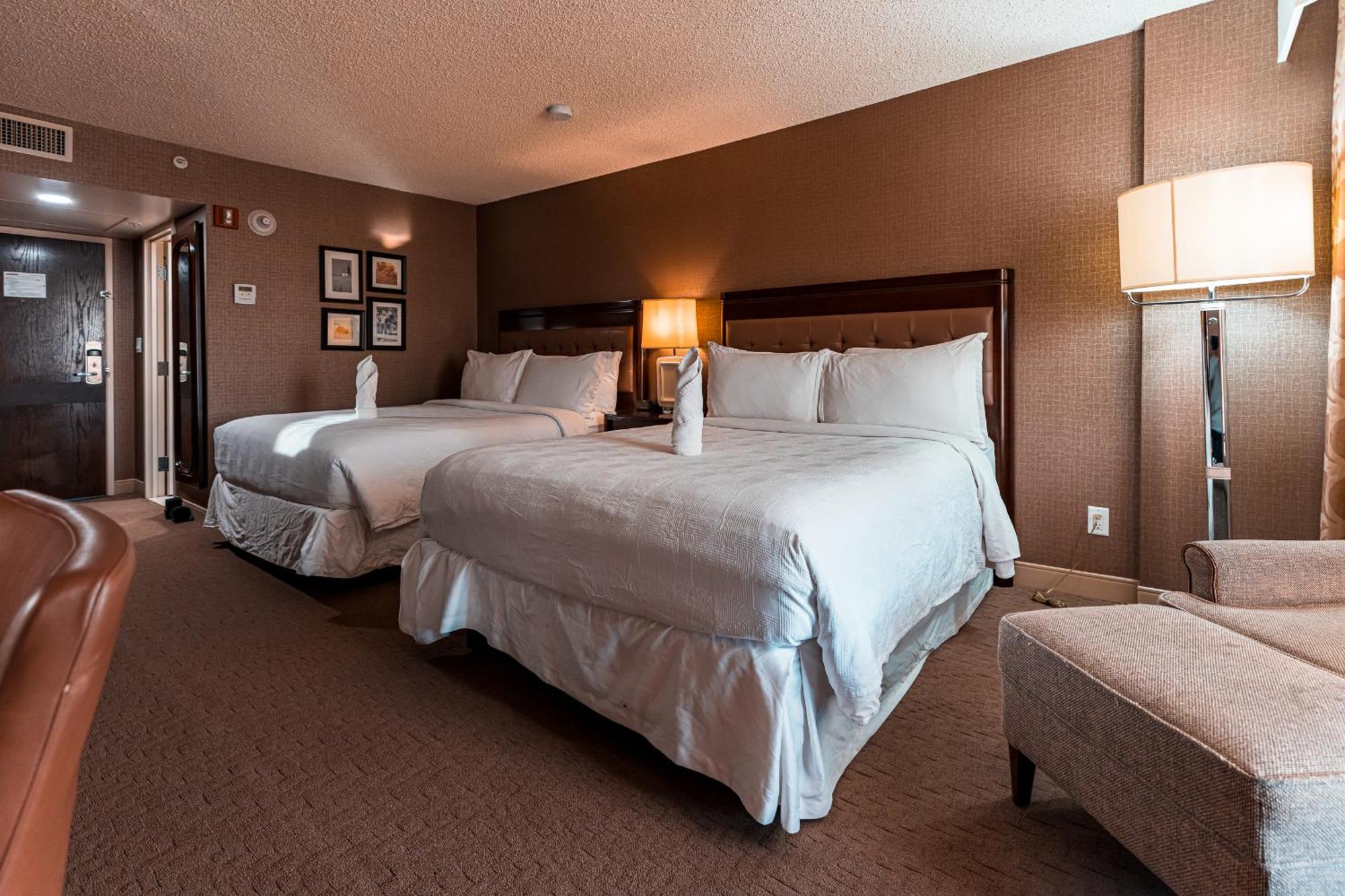 Red Deer Resort & Casino Екстер'єр фото