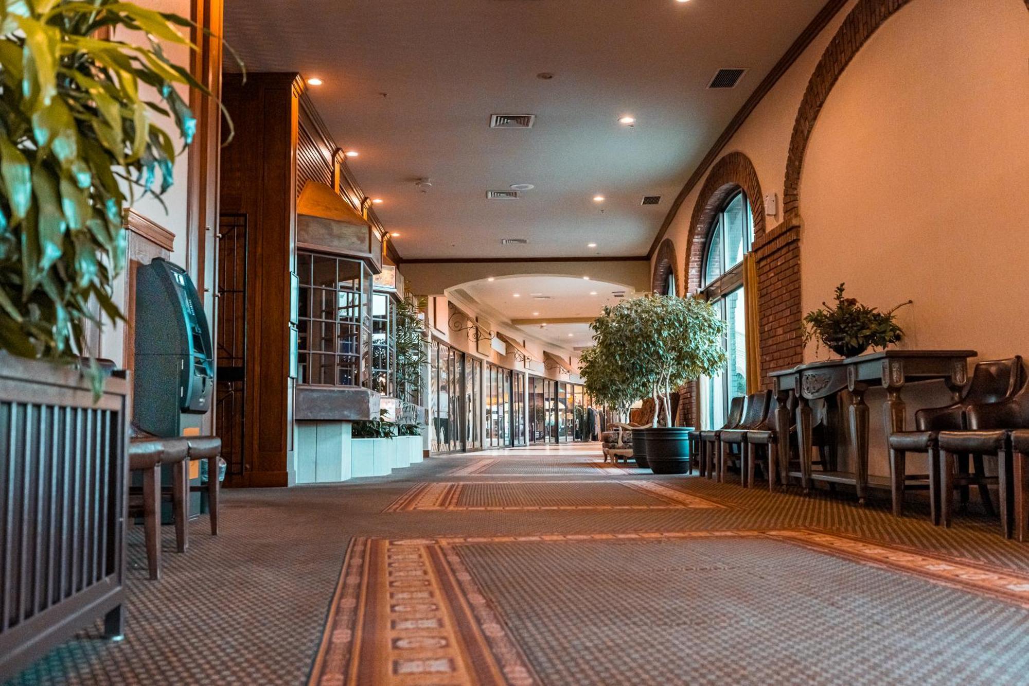 Red Deer Resort & Casino Екстер'єр фото