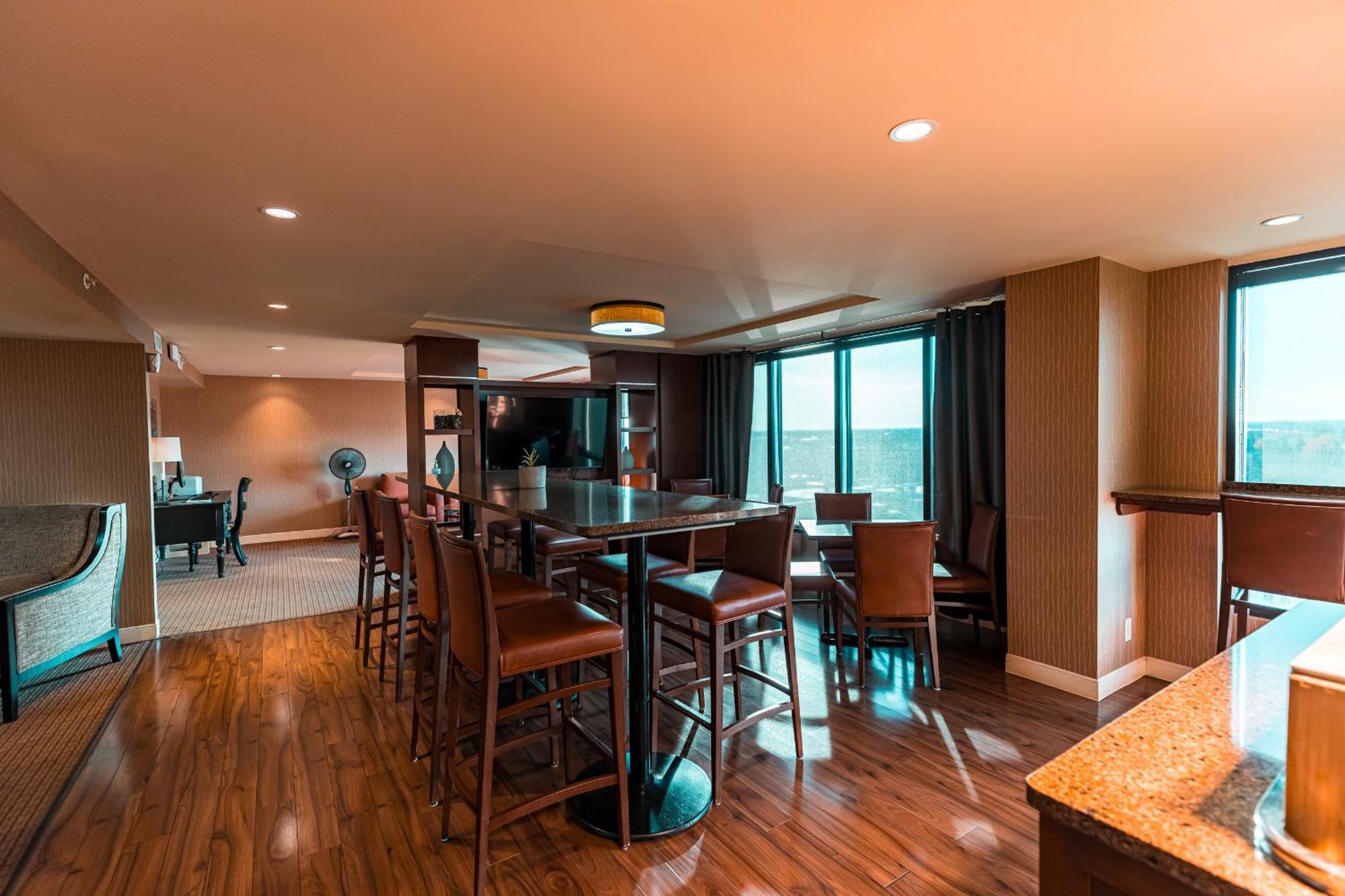Red Deer Resort & Casino Екстер'єр фото
