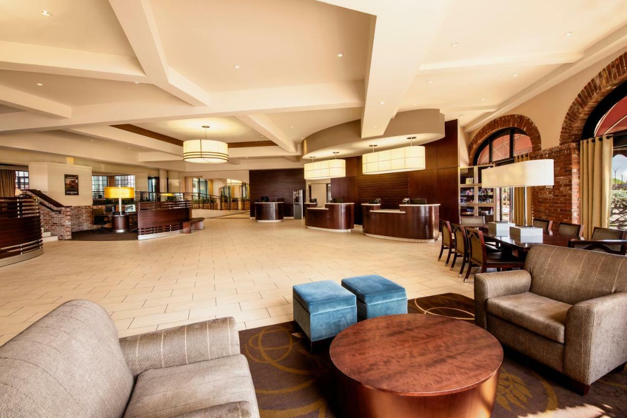 Red Deer Resort & Casino Екстер'єр фото